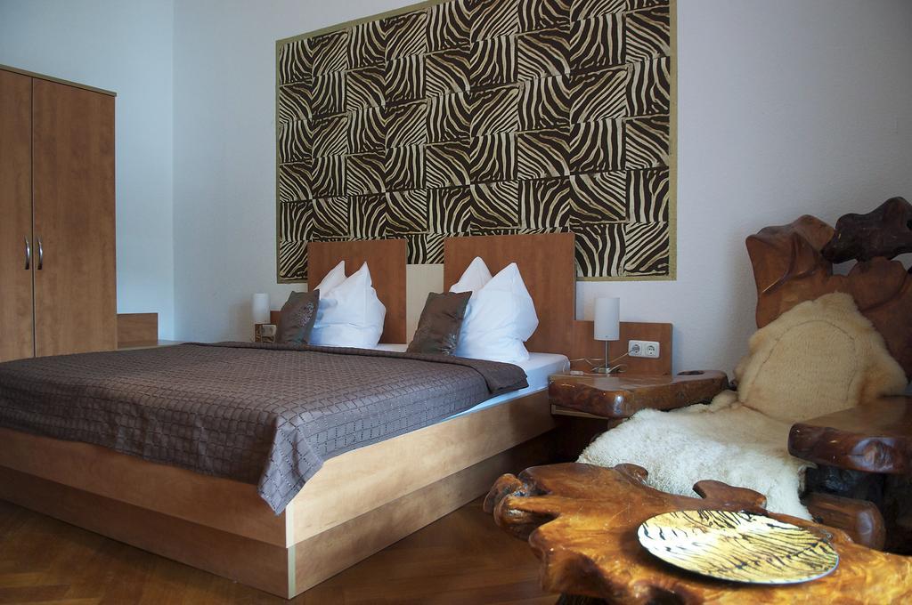 Hotel Vier Löwen Traben-Trarbach Zimmer foto