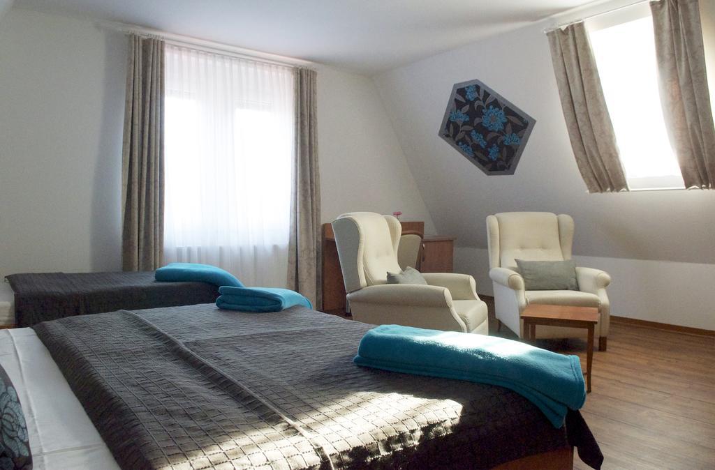 Hotel Vier Löwen Traben-Trarbach Zimmer foto