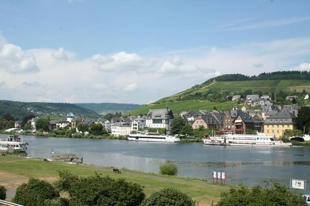 Hotel Vier Löwen Traben-Trarbach Exterior foto